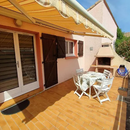 Maison De 5 Couchages Avec Cour Privative Et Parking, Proche Mer, Animaux Acceptes - Fr-1-225-104