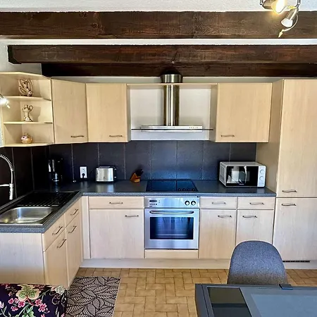 Maison De 5 Couchages Avec Cour Privative Et Parking, Proche Mer, Animaux Acceptes - Fr-1-225-104 Holiday home *